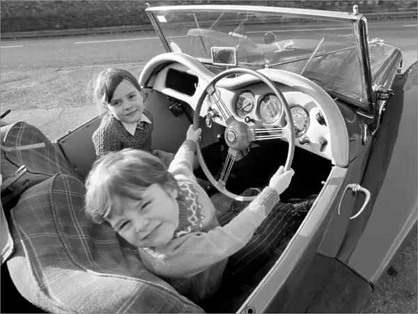 Children with Vintage Cars. Austin and M. G. January 1975 75-00391-007