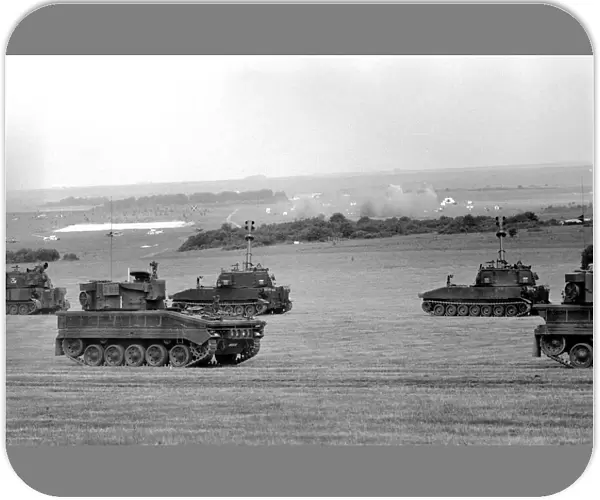 50 years of Gunnery Anniversary: A rehearsal for the tanks with a round which hits