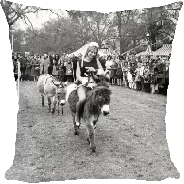 Donkey Derby held for charity at Festival Gardens. April 1972 72-04585-002