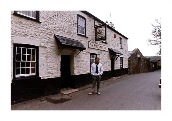 Keith Floyd Television Chef outside The Maltsters Arms near Totnes Devon *** Local