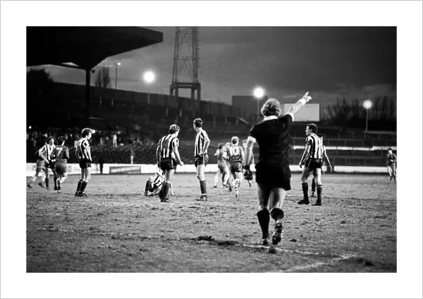 Division 2 football. Chelsea 2 v. Grimsby 3 December 1983 LF14-27-063