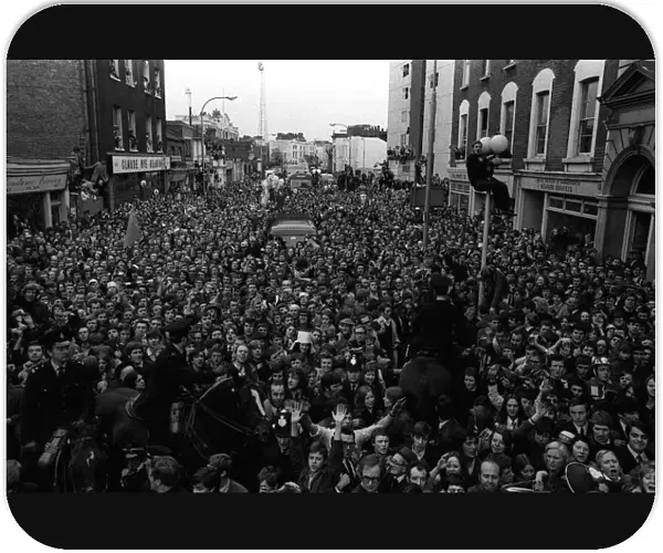 Chelsea Return with the FA Cup after beating Leeds in the replay 1970 Crowds watch