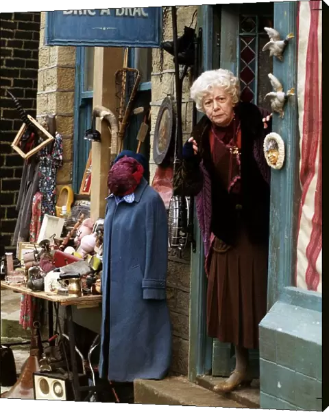 Jean Alexander British Actress Played Hilda Ogden in Coronation Street