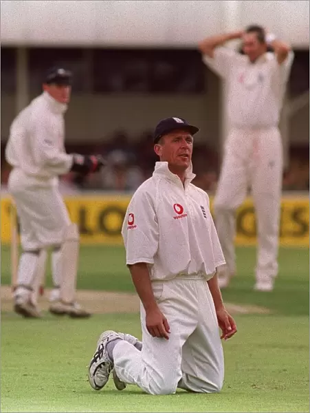 Alec Stewart Cricket Player Of England July 1999 On His Knees After Dropping