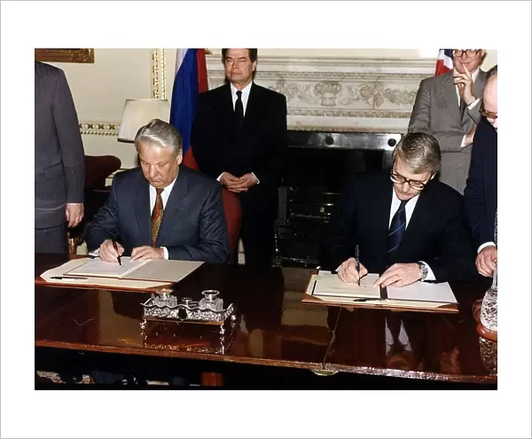 John Major with Boris Yeltsin signing a memorandum of understanding between the United