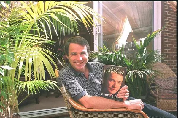 Alan Hansen BBC Sports Presenter September 1999 Pictured at home in conservatory