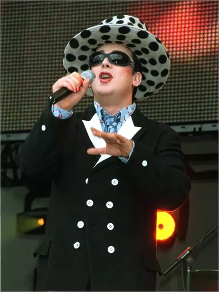 Party in the Park -Boy George of Culture Club July 1999 performing to an audience