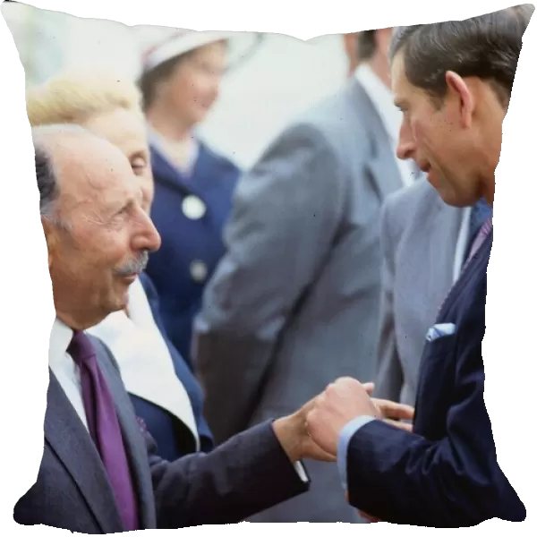 Prince Charles Prince of Wales July 1988 talking to Lord Forte C  /  T Roy : Brit