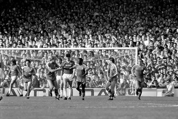 West Ham United 5 v. Chelsea 3. Division One Football. October 1986 LF20-01-042