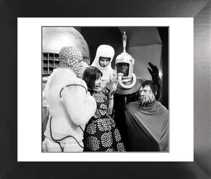 Framed Print : Verity Lambert on Doctor Who Set, 6th August 1965 Print (00544) Framed Print : Verity Lambert on Doctor Who Set, 6th August 1965 Print (00544)