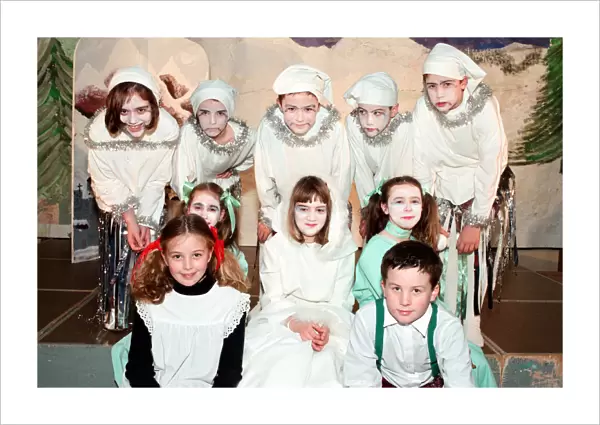 Skelton Junior School in dress rehearsals for the Snow Queen production