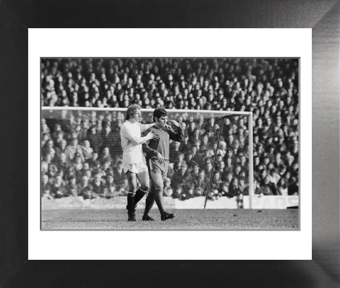 Framed Print : Middlesbrough 0 v Manchester United 3 FA Cup Replay Print Framed Print : Middlesbrough 0 v Manchester United 3 FA Cup Replay Print