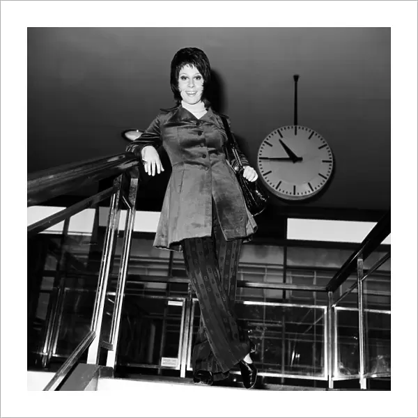 Helen Shapiro at Heathrow airport, she has flown in from New York after appearing