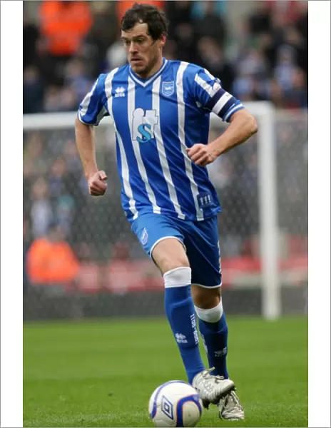 Gordon Greer: The Unyielding Seagull of Brighton & Hove Albion FC