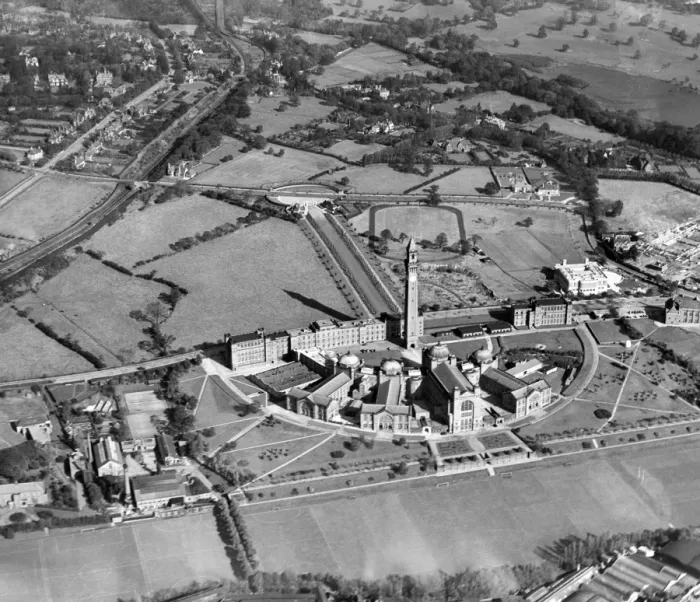 Framed Print : Print of Birmingham University, Edgbaston campus in 1938 Framed Print : Print of Birmingham University, Edgbaston campus in 1938