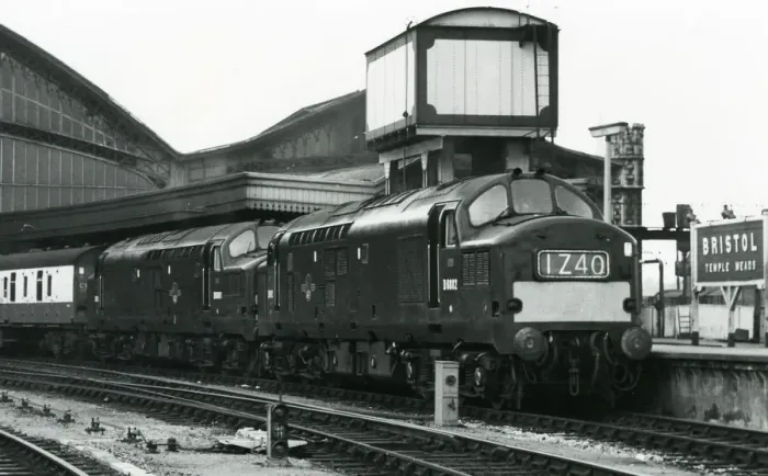 Framed Print : Print of Class 37 Diesel Locomotive at Bristol Temple Meads Framed Print : Print of Class 37 Diesel Locomotive at Bristol Temple Meads
