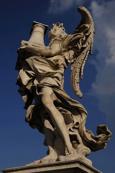 Angel with the column. Statue by Antonio Raggi (1624-1686)