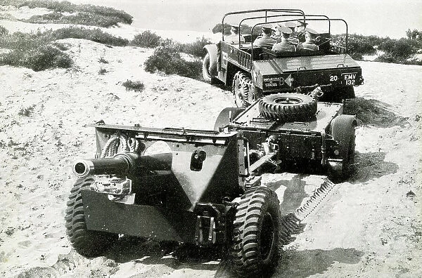 Army manoeuvres in the sand, WW2 preparations