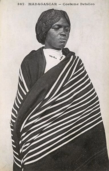 Betsileo Costume - Madagascar