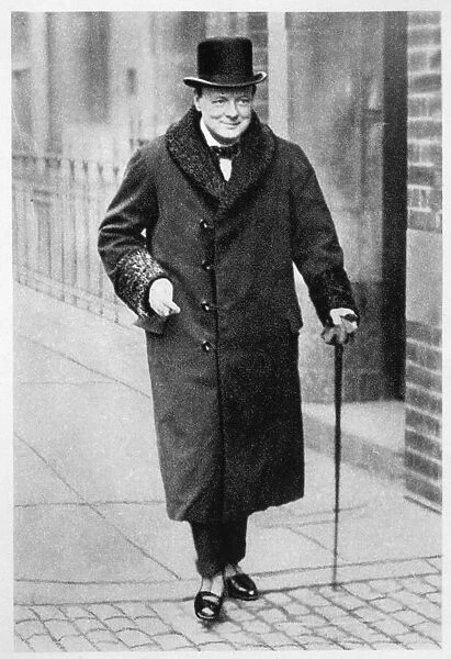 Churchill / Smiling / 1924