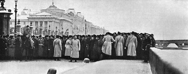 The cordon of troops at the Winter Palace on Red Sunday