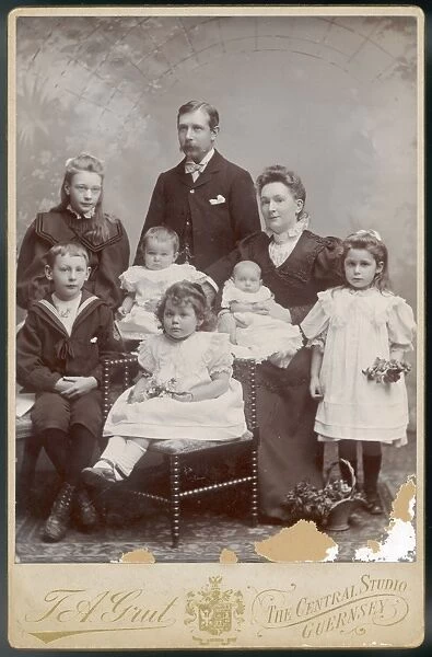 Family with 6 Children