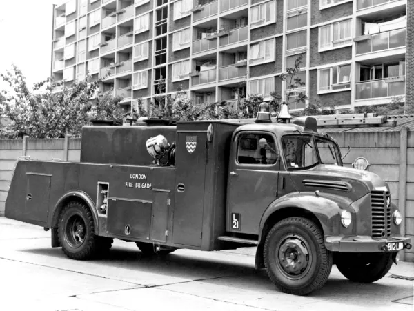 GLC-LFB - Foam Tender at East Ham