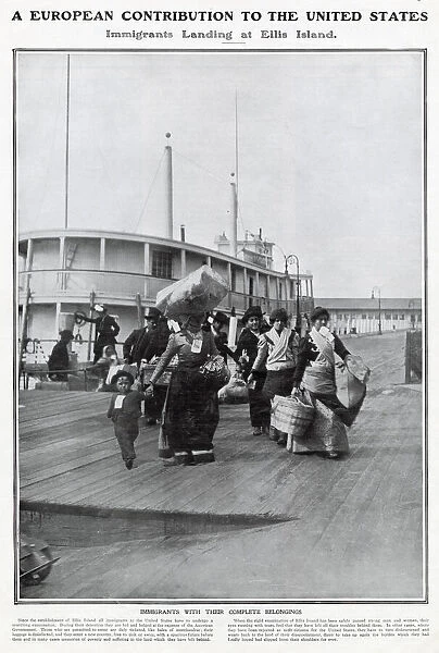 Immigrants with their belongings from Euro leaving the ship in Ellis ...