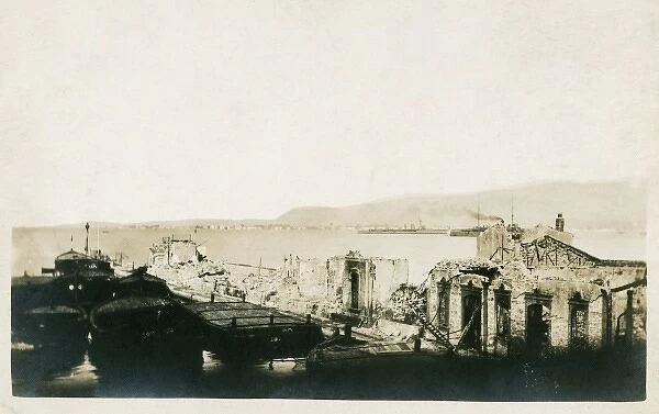 Izmir, Turkey - Results of bombardment in 1915 (1  /  9)