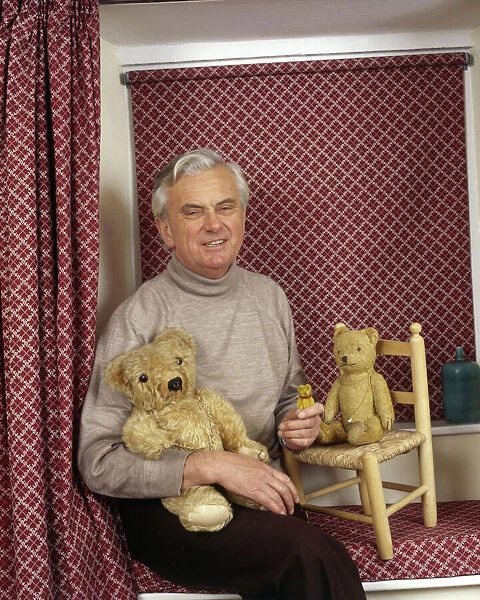 Kenneth Kendall with teddy bears