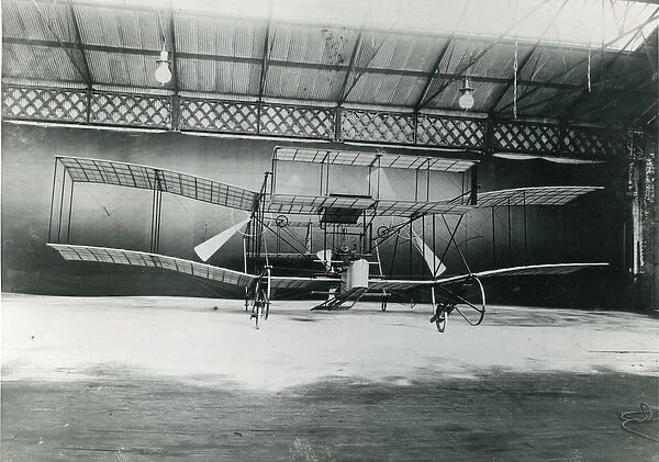 The Maxim 1910 biplane at Crayford, Kent