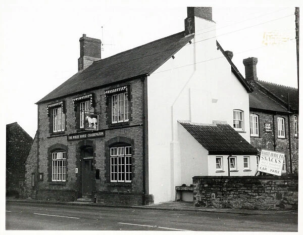 Photograph of White Horse Inn, Crewkerne, Somerset