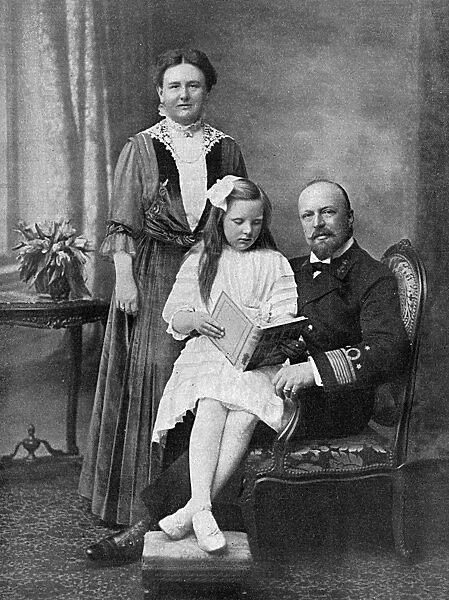 Queen Wilhelmina of Holland and family