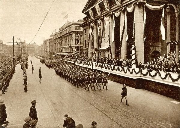 The Republic of Ireland proclaimed: saluting the GPO