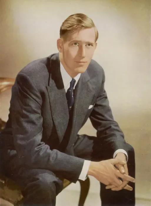 Framed Print : SIR ROGER GILBERT BANNISTER CBE Print Framed Print : SIR ROGER GILBERT BANNISTER CBE Print