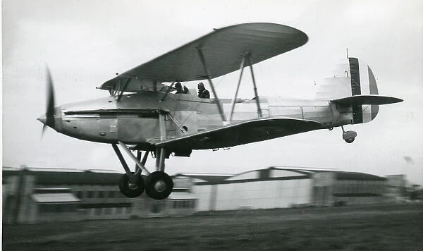 The sole Gloster TSR38, S1705, being flown by Howard Sai?