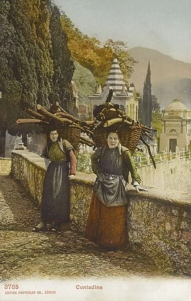 Switzerland - Two women carrying logs - Contadine