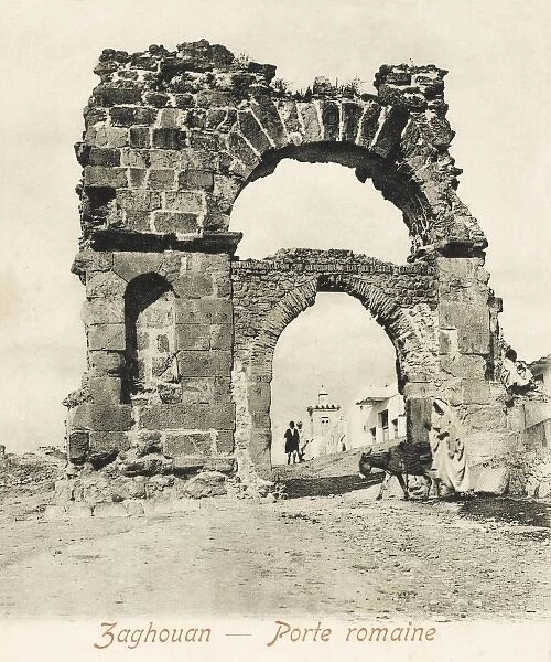 Tunisia - Zaghouan - Roman Gate
