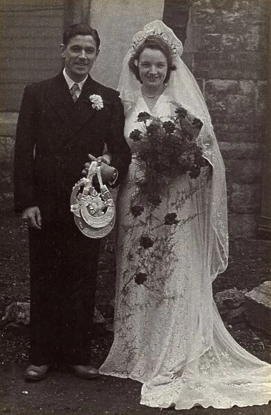 Wedding couple, 1940s