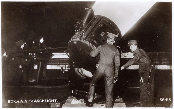 WW2 - 90cm A. A. Searchlight