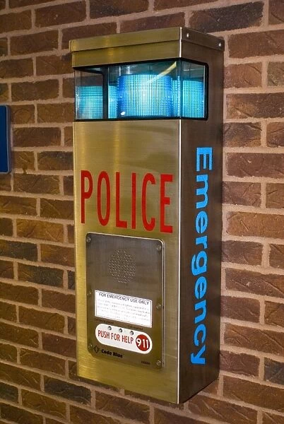 Police emergency telephone in Illinois