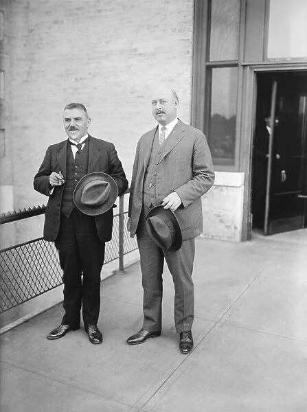 Veterinarians Theiler and Mohler in 1923 C017 / 7824