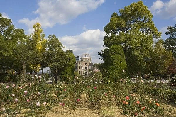 A-Bomb dome and Peace Park, Hiroshima, Western Honshu (Chugoku), Japan, Asia