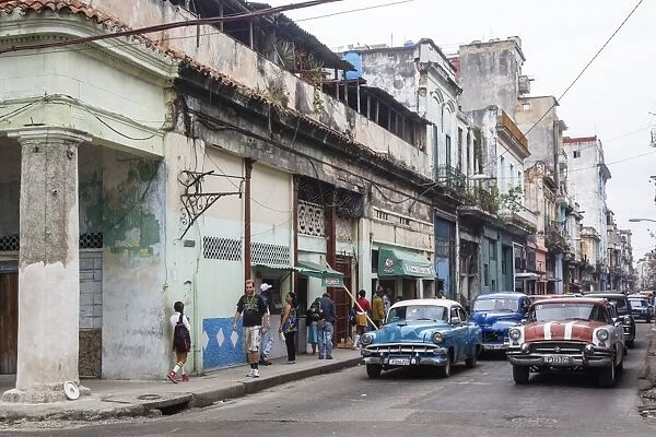 Street scene in Centro Havana, Havana, Cuba, West Indies, Caribbean, Central America