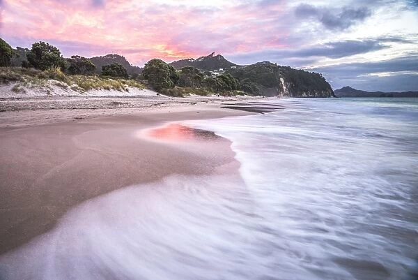Sunset at Hahei Beach, Coromandel Peninsula, North Island, New Zealand, Pacific