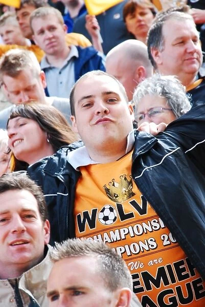 Glory in the Championship: Wolverhampton Wanderers Unforgettable 08-09 Title Win
