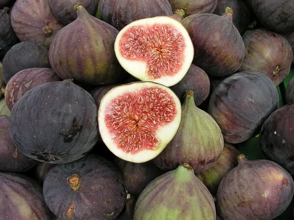 Fresh figs. For commercial use please contact Photoslot at