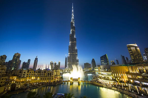 Burj Khalifa (worlds tallest building), Downtown, Dubai, United Arab Emirates