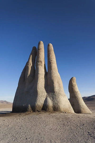 Chile, Antofagasta-area, Mano del Desierto sculpture by Mario Irarrazaval, 1992