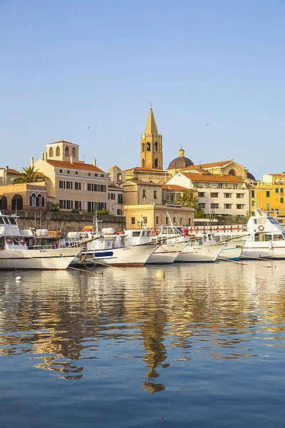 Italy, Sardinia, Alghero, View of harbour and the historical center